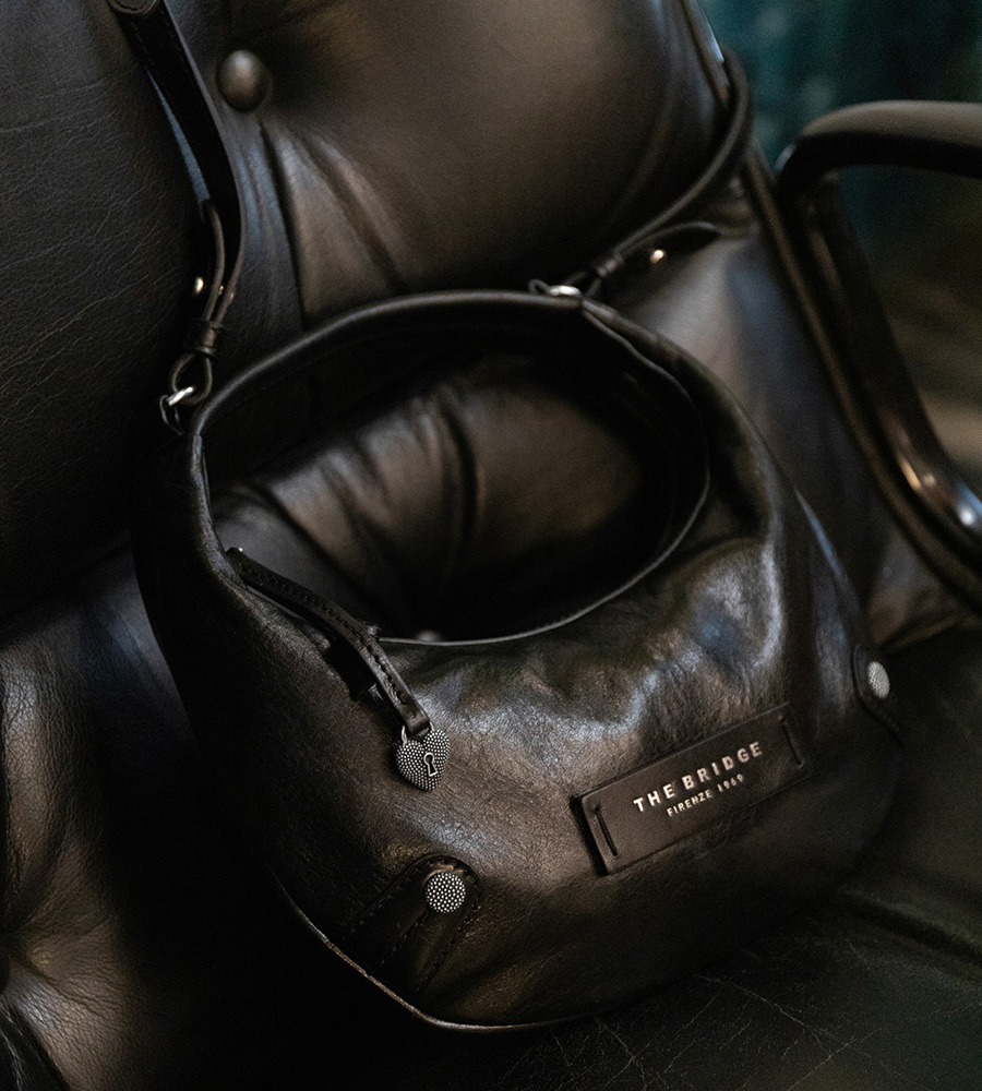 Nove25 NOVE25 X THE BRIDGE THE LIMITED EDITION IS ALSO AVAILABLE